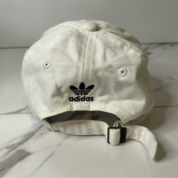 Adidas Off-White Hat with Black Logo - Picture 4 of 4